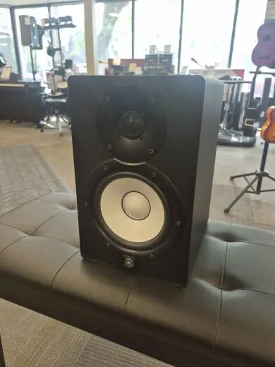 Store Special Product - Yamaha - HS7